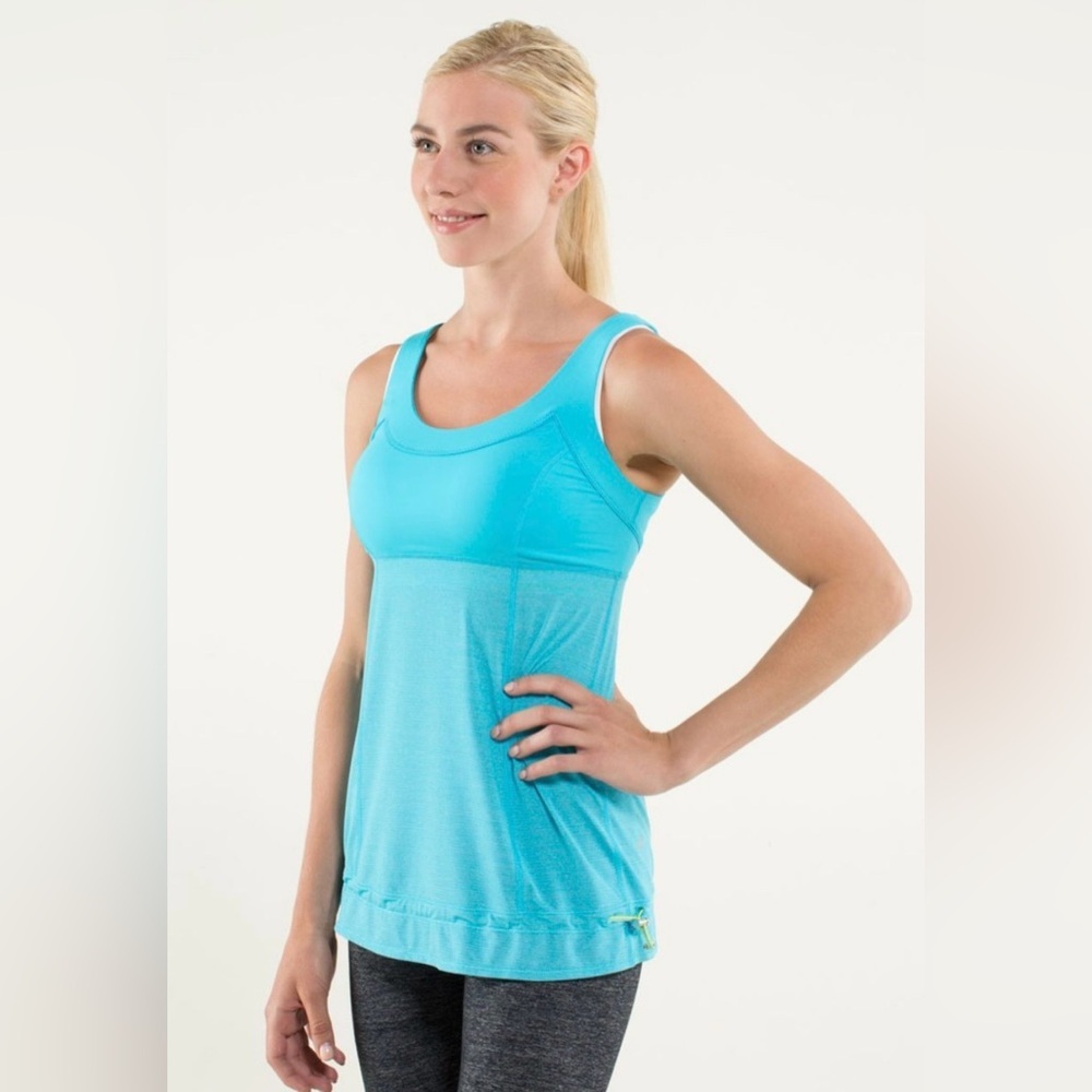 Lululemon Blue Scoop Neck Tank Top with Side Cinch Size 4